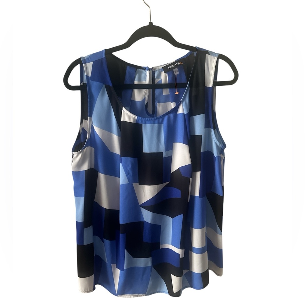 Colors of blue shell shirt
